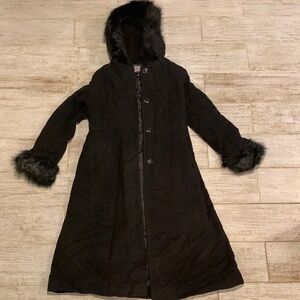 Rothschild full length wool coat size Youth 16 girls. Fur trim hood and sleeves